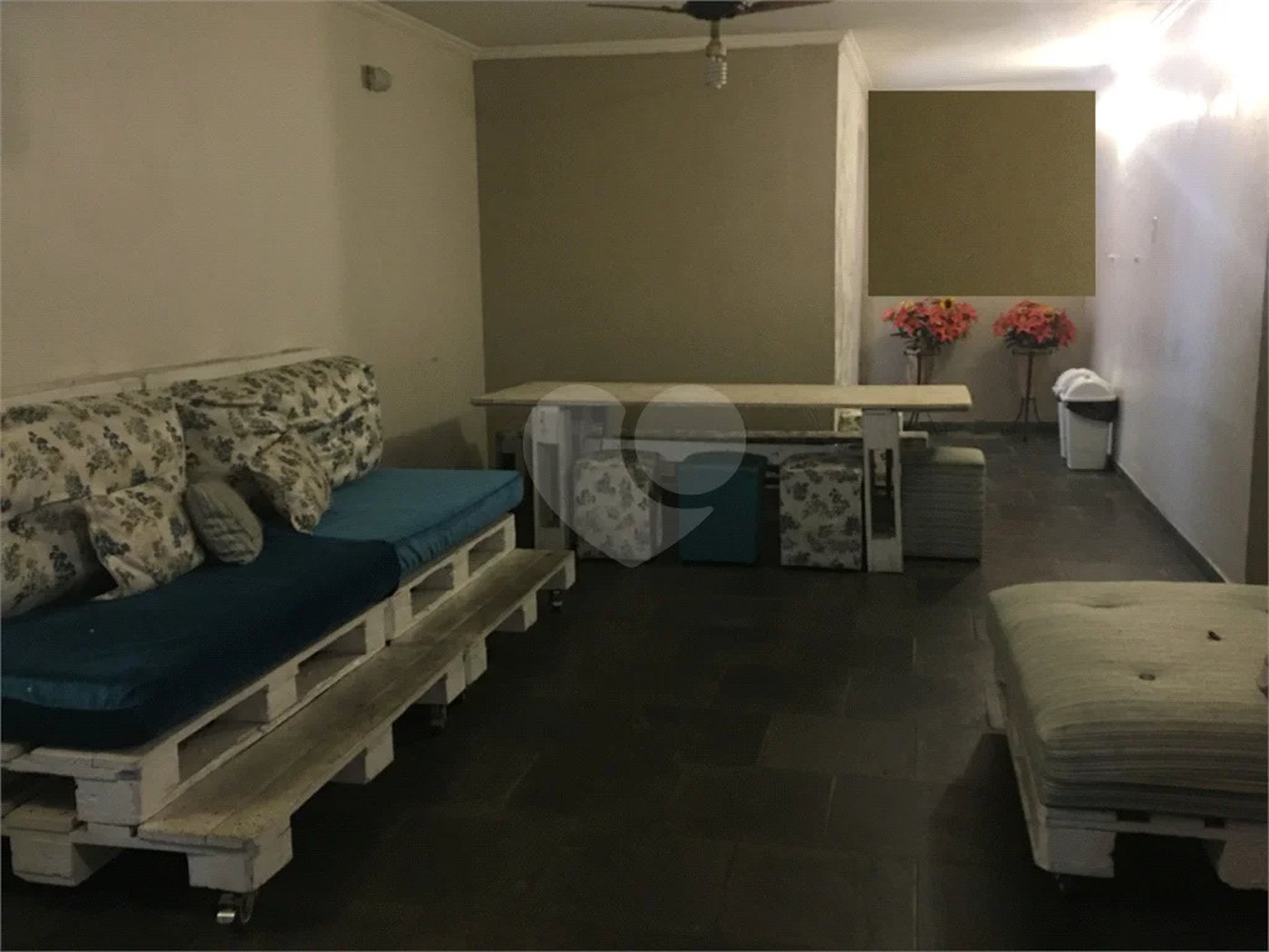 Casa 4 dormitórios, 3 vagas