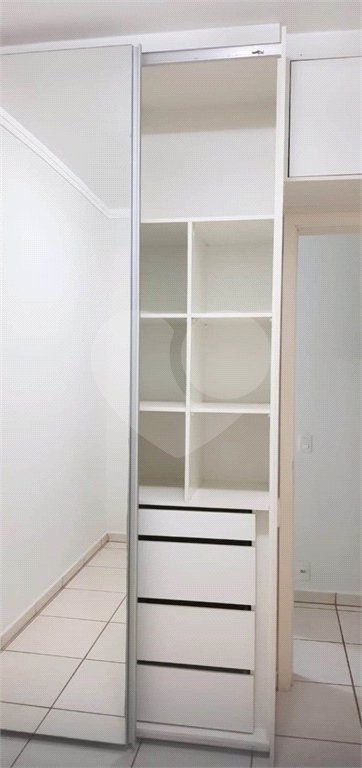 Apartamento à venda no condomínio Residencial Vancouver, em Araraquara-SP.