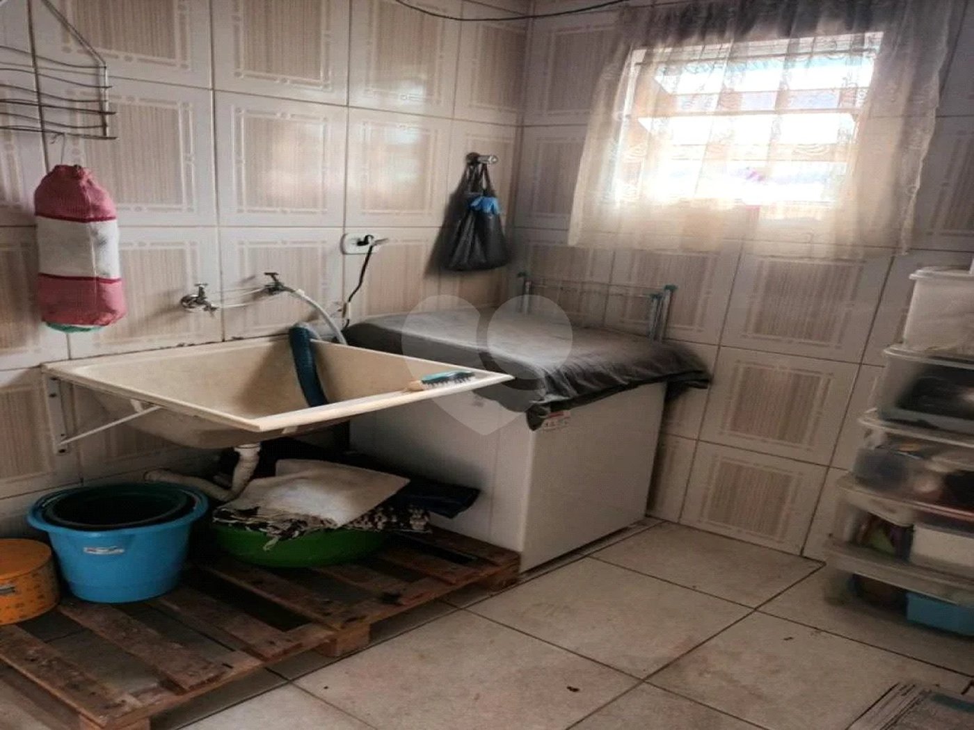 Terreno grande com 2 casas em São Paulo! Casas bem arejadas.