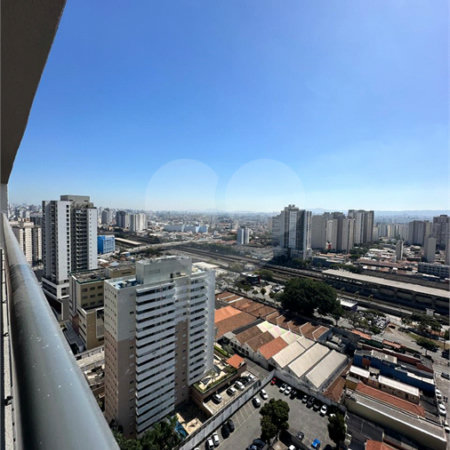 Apartamento com 125m², 3 dormitórios, sendo 3 suítes, 2 vagas, à venda na Moóca.