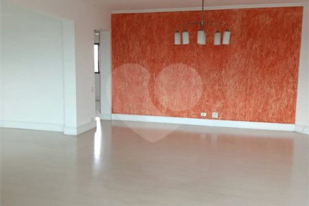 APARTAMENTO NO CAMPO BELO 137M² 3 DORMITÓRIOS