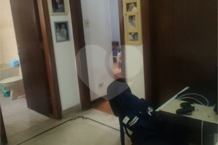 Sobrado à venda na Mooca – 3 dormitórios sendo 1 suíte e 4 vagas de garagem Próximo ao Metrô Bresser Mooca