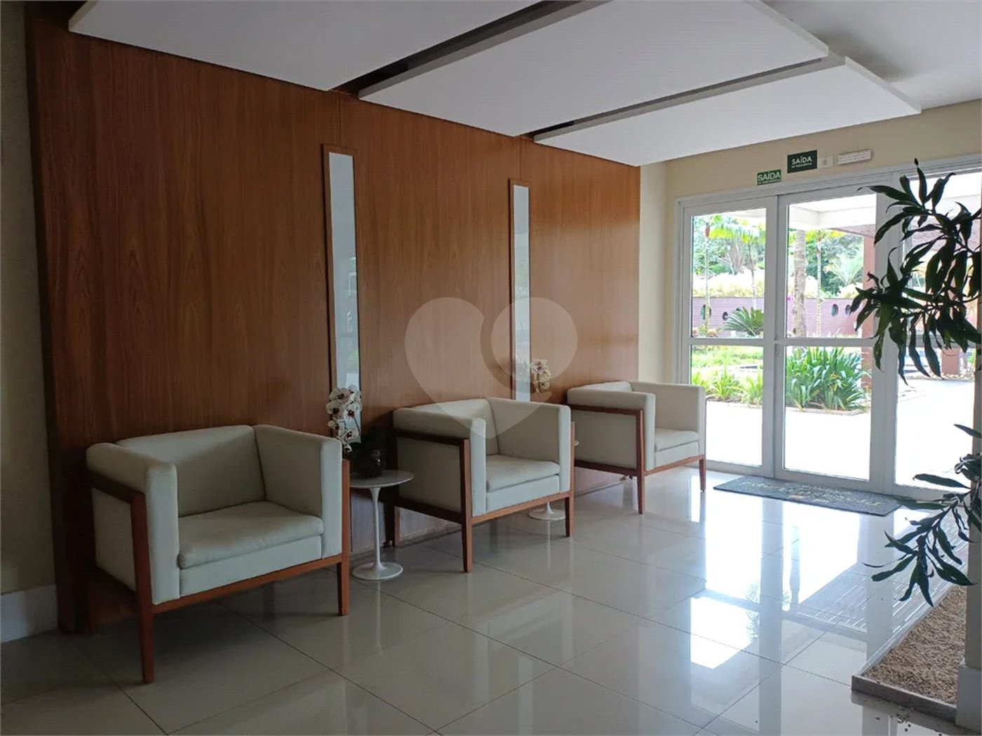 APARTAMENTO PARAÇAÇÃO COM 3 DORMITÓRIOS E 2 VAGAS DE GARGEM NA VILA ANASTÁCIO