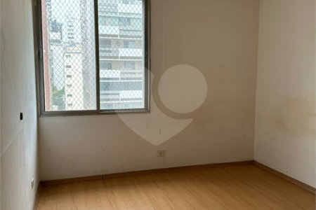 Amplo e Clássico: Apartamento de 90 m² em Higienópolis!