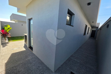 Casa Térrea 3 suítes e Closet no Residencial Villeneuve!
