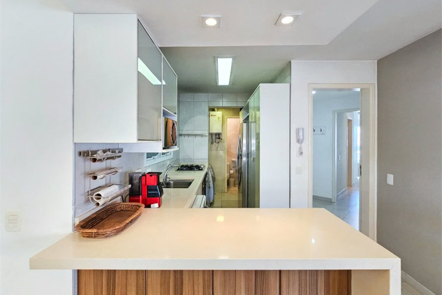 Apartamento à venda com 3 suítes em Riviera de São Lourenço, Bertioga, SP