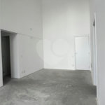 Charme, conforto e vista livre na Vila Clementino – 98 m² com pé-direito duplo!