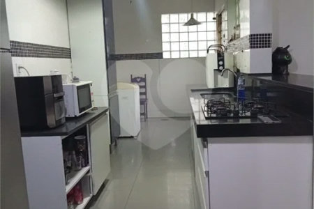Casa Duplex à Venda — 210 m² | Bairro Alessandra, Rio de Janeiro