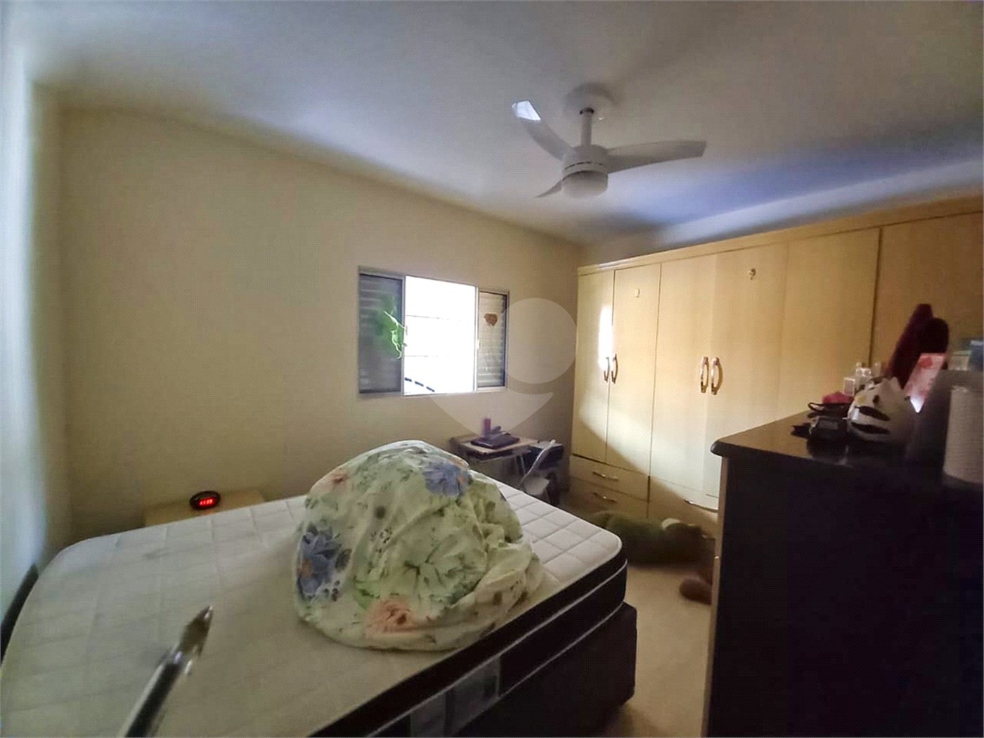 Casa terrea com 6 quartos, 2 vagas na Vila Brasilina