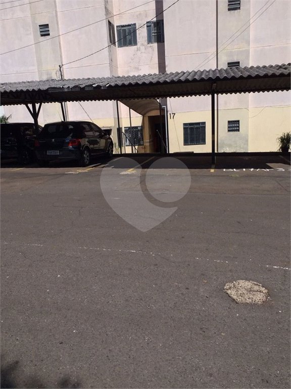 Apartamento no Romeu Santini.