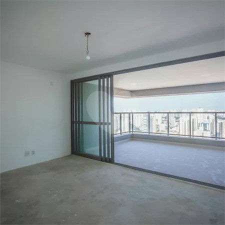 Apartamento à venda com 3 suítes em Vila Mariana, São Paulo, SP