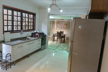 Casa à venda com 3 quartos, sendo 1 suíte, em Butantã, São Paulo, SP