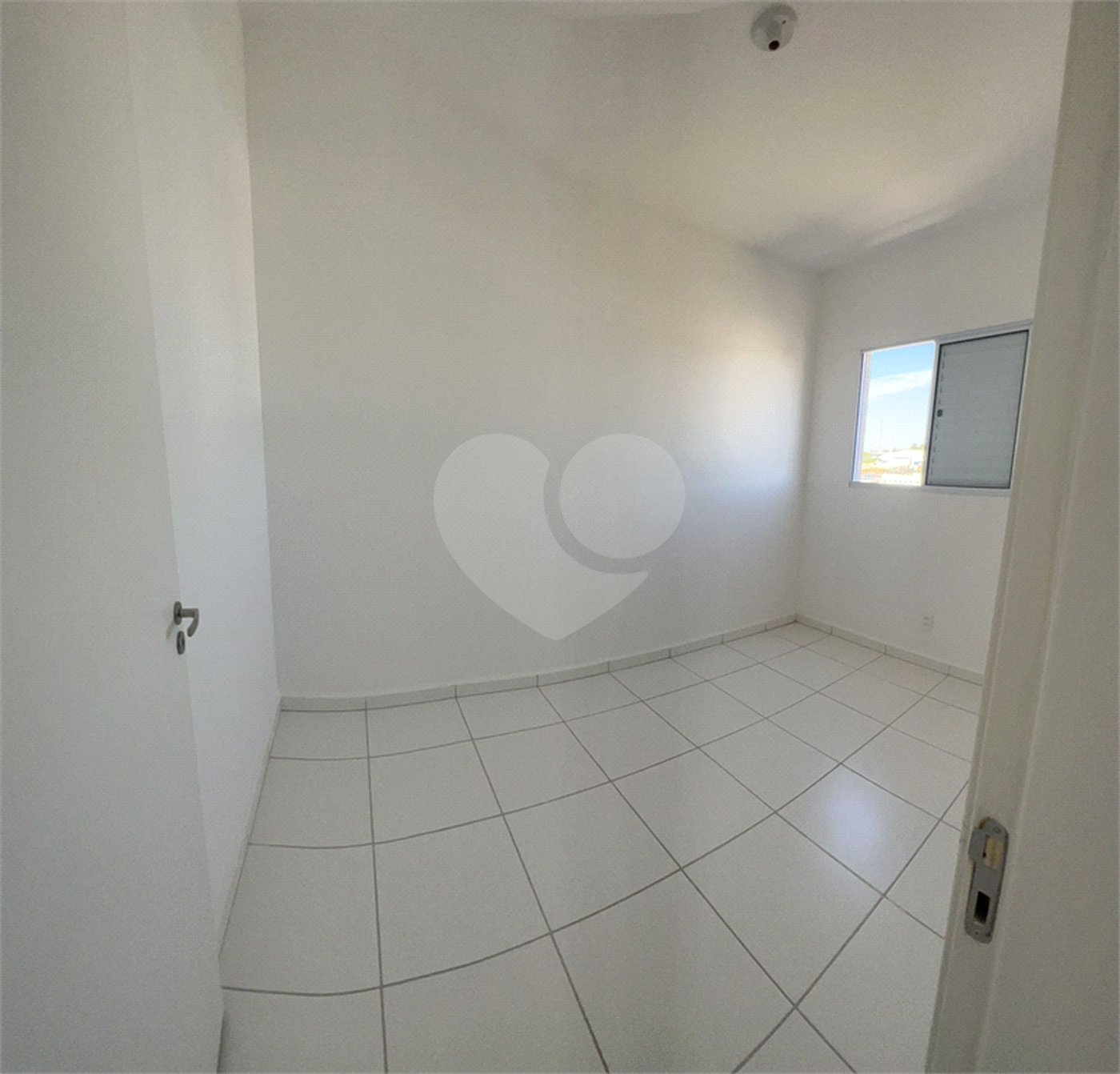 Apartamento no Condomínio Parque das Acácias.