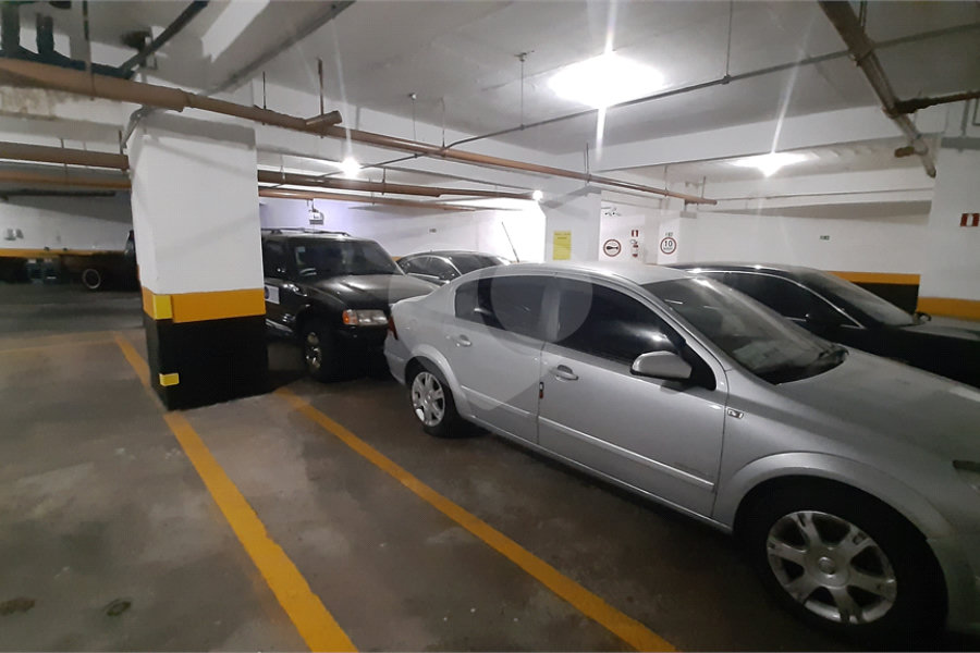 Apartamento a venda em Perdizes, 3 dormitórios, sendo 2 suítes e 2 vagas de garagem