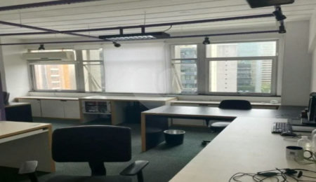 Sala comercial na Berrini, venha conhecer.