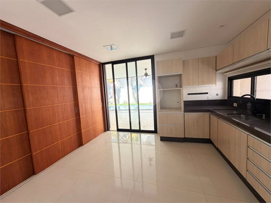CASA À VENDA CONDOMINIO PORTAL BRAGANÇA | 4 SUÍTES | PISCINA