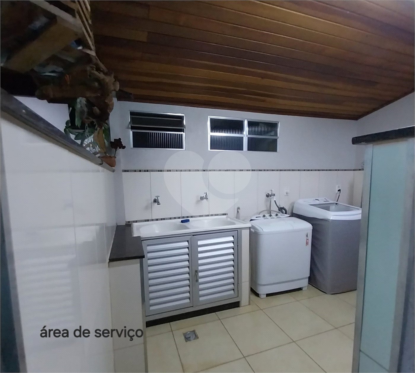 Casa à venda com 3 quartos, sendo 1 suíte,  em Residencial Itamarati, São Carlos, SP
