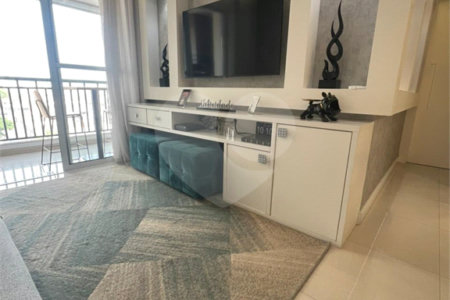 Apartamento. 78 m2, 3 dorm., uma suíte, lavabo, banheito, duas vagas, deposito no sub, varanda gormet.Aceita e estuda Permuta.