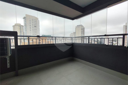 Lindo apartamento com 30 m², varanda e lazer completo, para locação na Chácara Klabin!