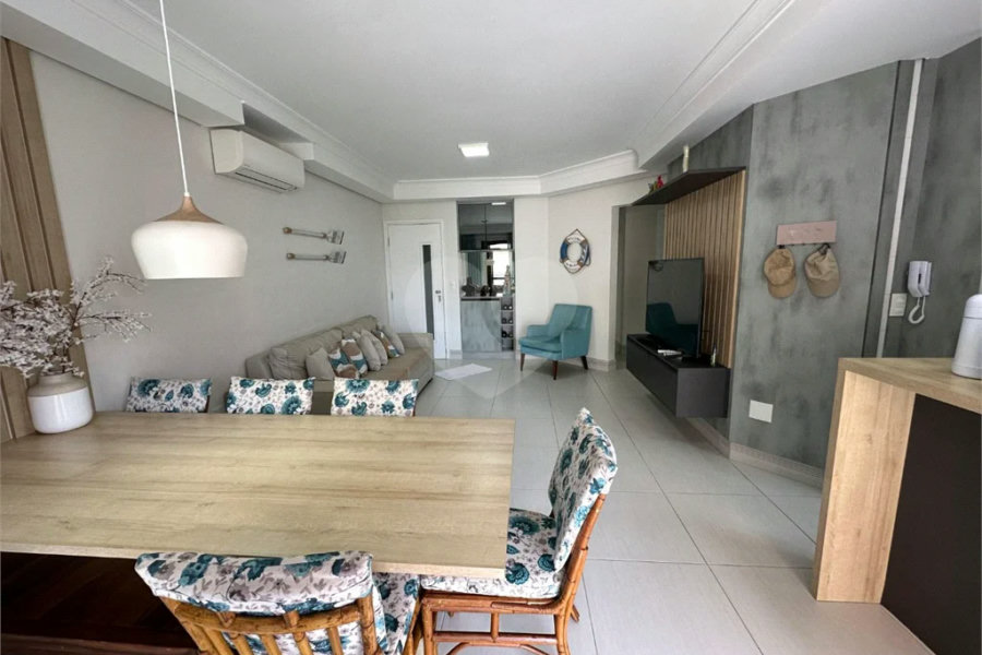 Apartamento à venda com 3 quartos, sendo 1 suíte, em Riviera de São Lourenço, Bertioga, SP