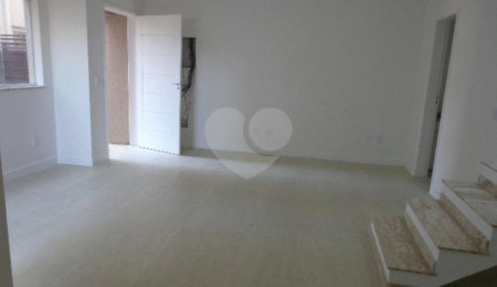 Casa à venda com 3 quartos, sendo 1 suíte,  em Vila Butantã, São Paulo, SP