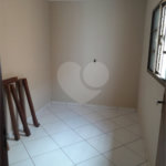 Sobrado á venda, com 03 Dormitórios, em Ibaté.