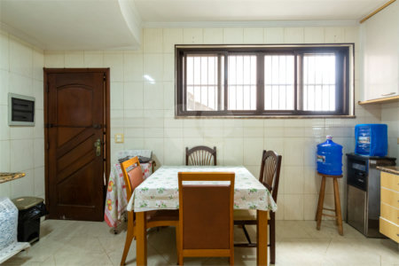 Sobrado à venda com 3 quartos, sendo 1 suíte, em Jardim Prudência, São Paulo, SP