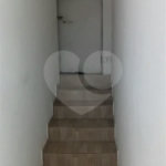 IMÓVEL COM SOBRADO + OUTRA CASA NO TERRENO, ÓTIMA PARA RENDA OU FAMÍLIA GRANDE