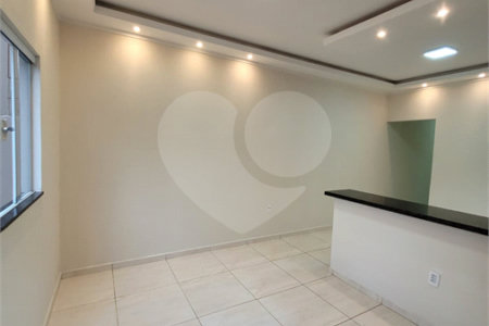 SUA CASA NOVA ESPERA POR VOCÊ!