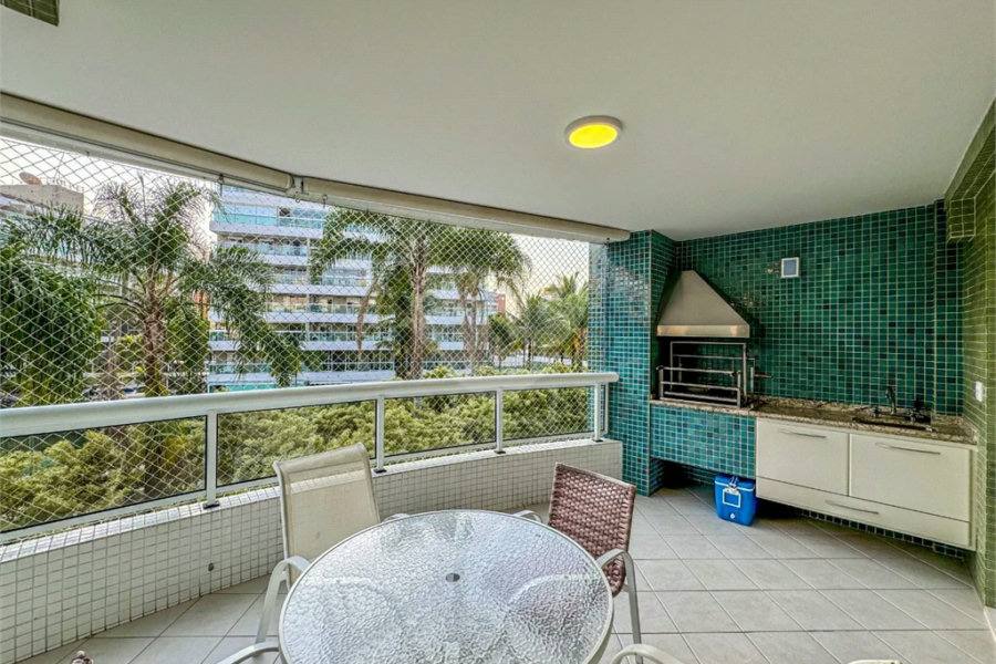 Apartamento à venda com 2 suítes em Riviera de São Lourenço, Bertioga, SP