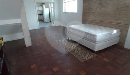 Sobrado à venda com 2 quartos, sendo 1 suíte, em Mooca, São Paulo, SP