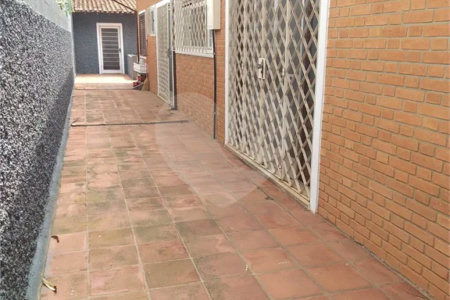 Casa à venda com 4 quartos, sendo 1 suíte,  no Centro, Vinhedo, SP