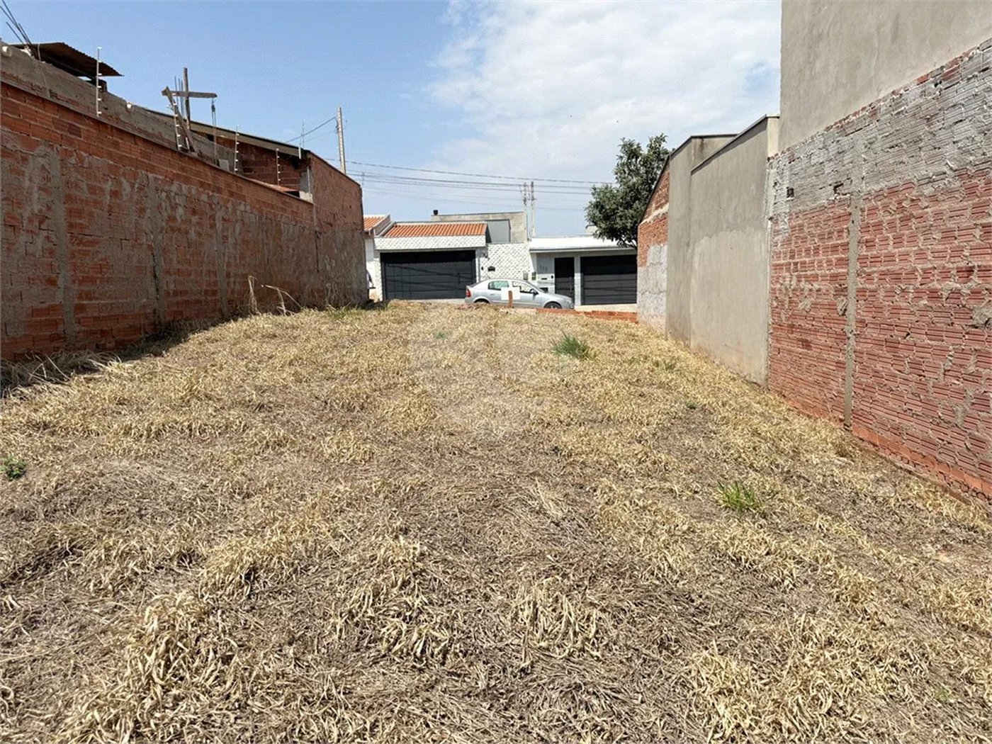 TERRENO À VENDA – CAMPOS DO CONDE