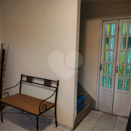 SOBRADO COMERCIAL PARA LOCAÇÃO NO RUDGE RAMOS | 197 m²