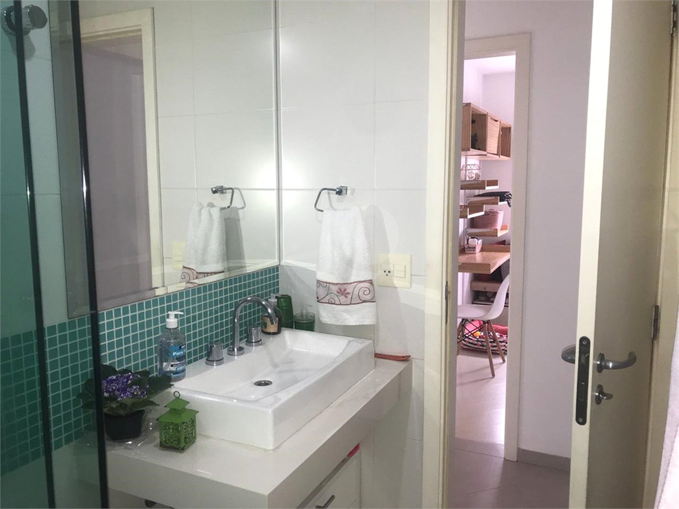Conforto e Lazer Completo no Tatuapé: Apartamento de 78 m² com Suíte e Duas Vagas!