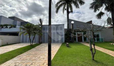 Casa à venda com 4 quartos, sendo 3 suítes, em Morada da Praia, Bertioga, SP