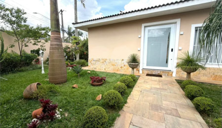 Casa Térrea à venda com 3 quartos, sendo 2 suítes,  em Interlagos, São Paulo, SP