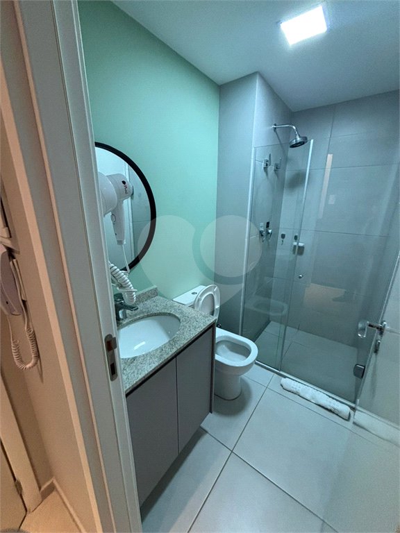 Studio mobiliado em andar alto com lazer completo em Indianópolis