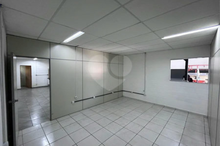 Casa para alugar no condomínio Igarapé, São Paulo - SP