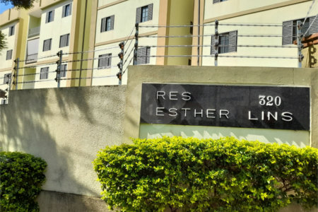 Apartamento à Venda no Edifício Esther Lins – Próximo à USP e UFSCar.