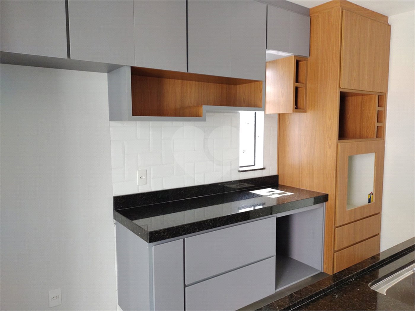 Casa no condomínio Parque Faber IV