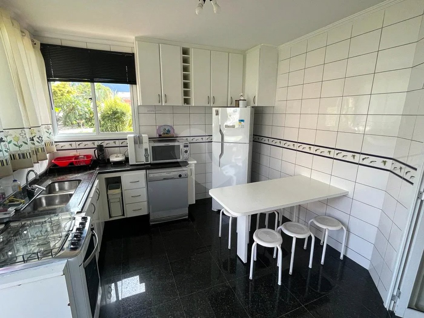 Casa à venda com 6 quartos, sendo 5 suítes, em Morada da Praia, Bertioga, SP