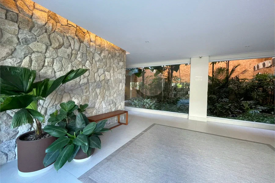 Apartamento à venda ou para alugar com 3 quartos, sendo 1 suíte,  em Riviera de São Lourenço, Bertioga, SP