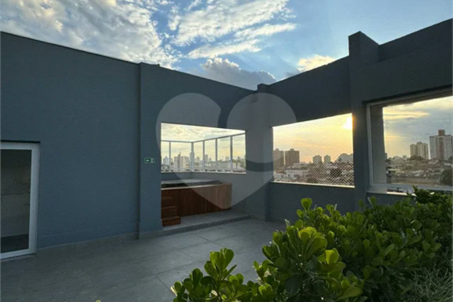 Vende-se apartamento no Edifício Residencial Flor do Ipê