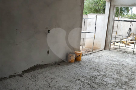 Sobrado no condomínio Village Damha II