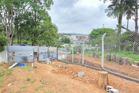 Oportunidade de Investimento: Terreno 1.000m² na Granja Viana próx. Kartódromo com Projeto Aprovado para construção de 5 Casas - Villagio.