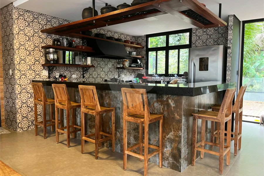 Casa à venda com 4 suítes em Boracéia, São Sebastião, SP