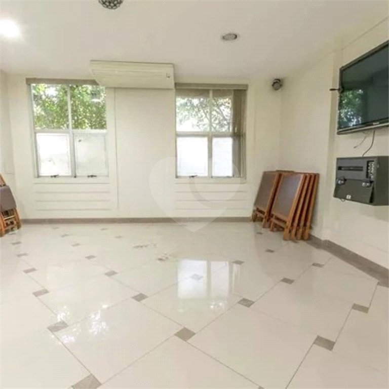 Apartamento à venda com 2 quartos em Jardim Íris, São Paulo, SP