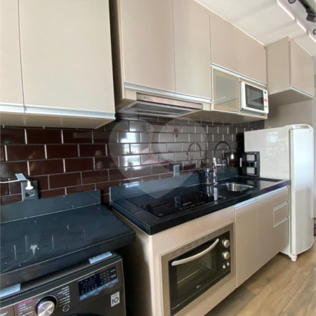 EXCELENTE APARTAMENTO Localizado no bairro do Bom Retiro próximo à Avenida Santos Dumont, com acesso