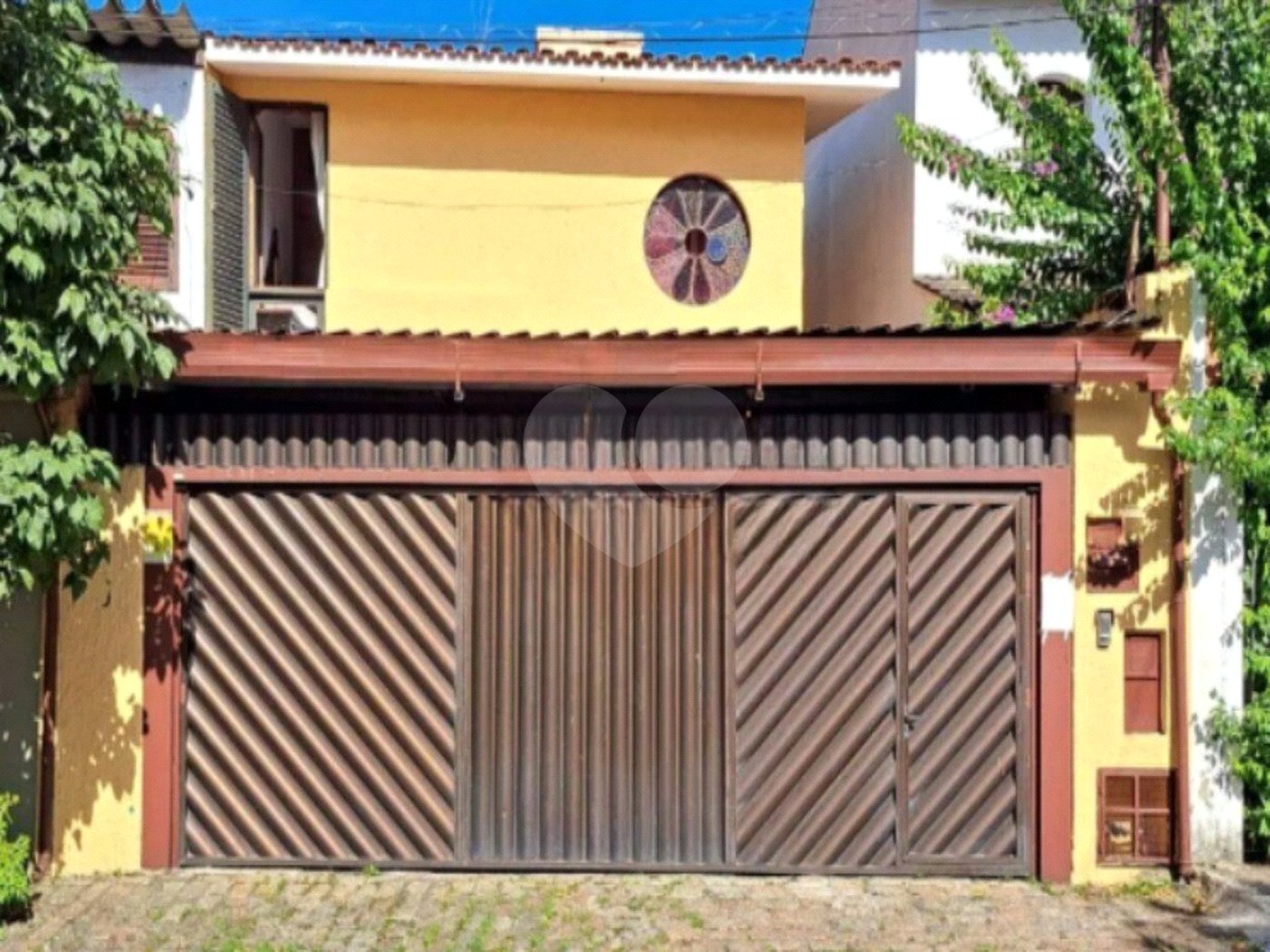 Sobrado com 112m² , 3 dormitórios , sendo 1 suíte , 3 vagas de garagem , à venda no Bosque da Saúde.